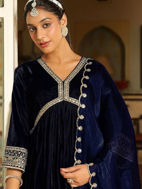 Elegant Women's Velvet Kurta Set with Zari Embroidery with Matching Dupatta and Pants